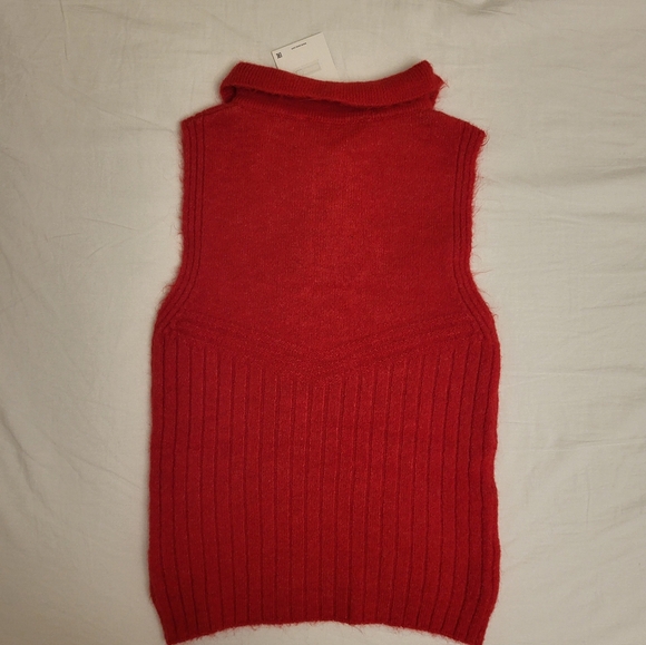 ZARA Red sweater vest - Picture 2 of 3